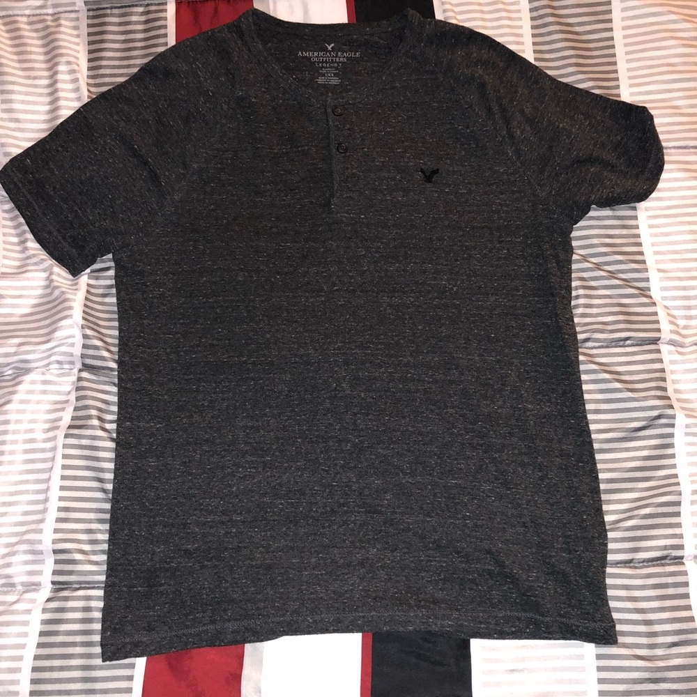 American Eagle T-shirt